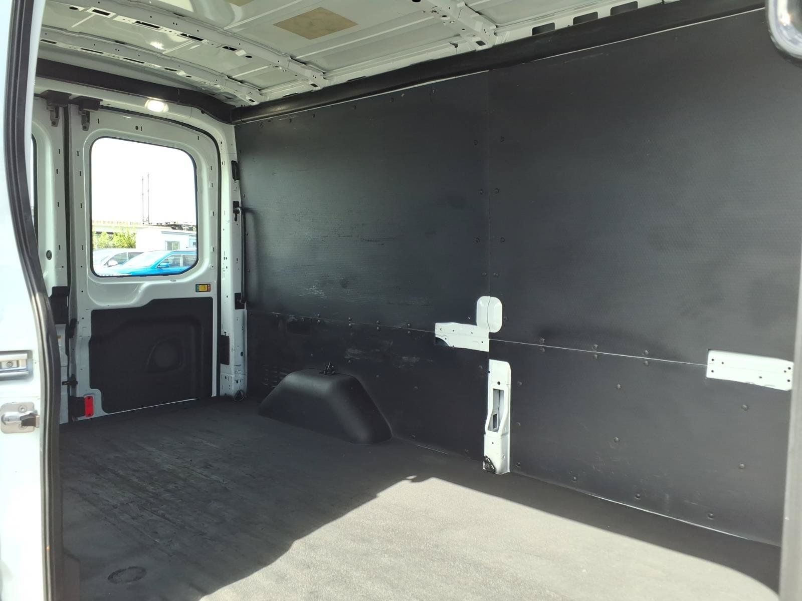 Used 2019 Ford Transit 250 148 Medium Roof w/ Exterior Upgrade Package RWD image 12
