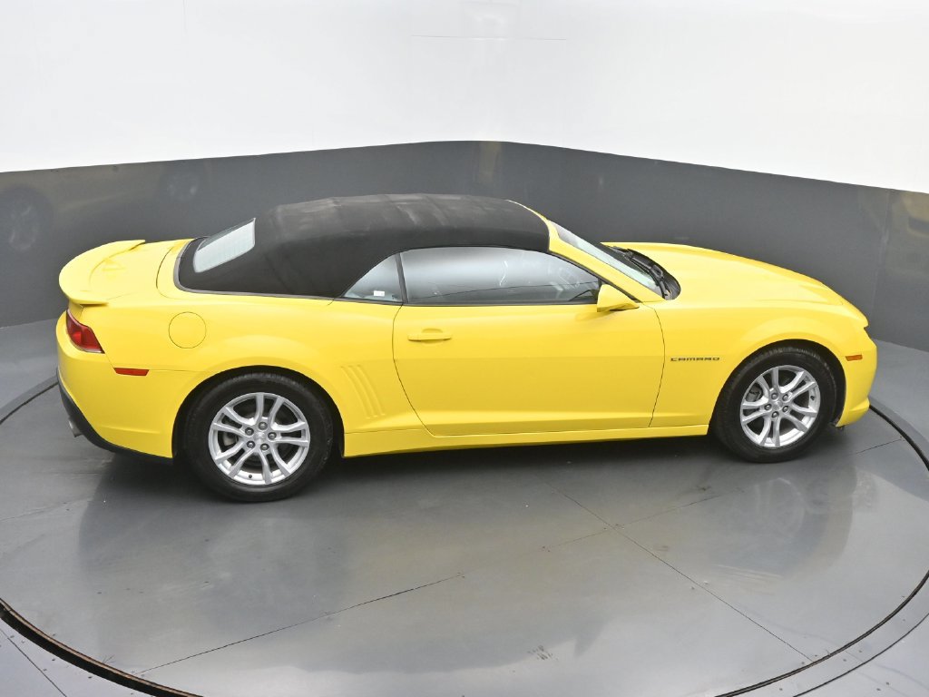 Used 2015 Chevrolet Camaro LT RWD image 44