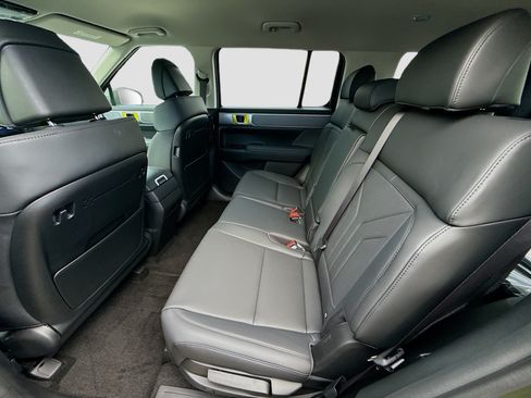 New 2026 Hyundai Santa Fe SEL FWD image 17