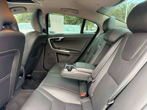 Used 2017 Volvo S60 T5 Dynamic w/ Vision Package image 16