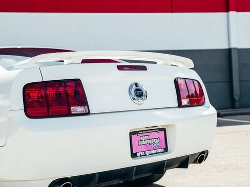 Used 2007 Ford Mustang GT Premium RWD image 31