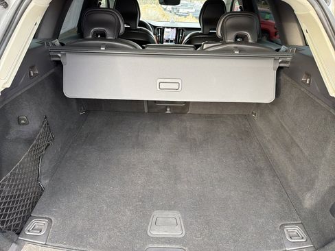 Used 2023 Volvo XC60 B5 Ultimate image 18