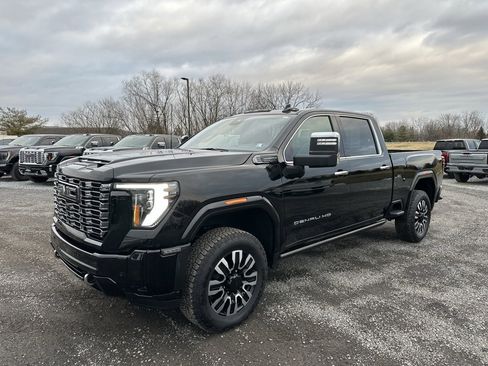 Used 2025 GMC Sierra 3500 Denali Ultimate image 10
