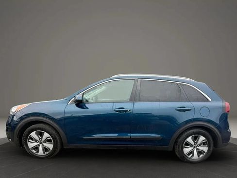 Used 2019 Kia Niro LX FWD image 8