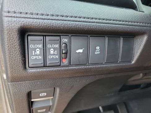 Used 2025 Honda Odyssey EX-L image 29