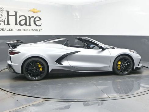 New 2026 Chevrolet Corvette Stingray Premium Conv w/ Stealth Interior Trim Package RWD image 17