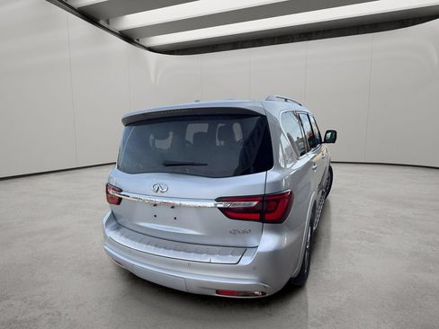 Used 2018 INFINITI QX80 4WD w/ Driver Assistance Package image 9