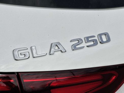 New 2026 Mercedes-Benz GLA 250 image 11