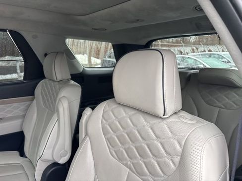 Used 2022 Hyundai Palisade Calligraphy image 24