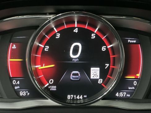 Used 2016 Volvo XC60 T6 Platinum w/ Climate Package FWD image 18