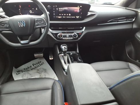 Certified 2024 Buick Envista Sport Touring w/ Convenience I Package FWD image 10