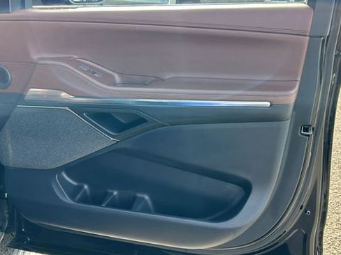 Used 2025 Lincoln Navigator L Reserve image 10