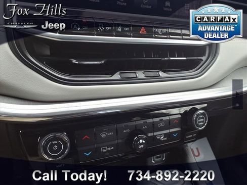 Used 2024 Jeep Compass Limited image 22