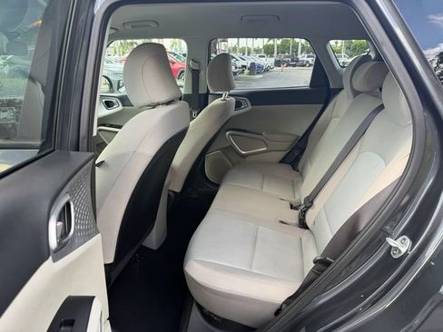 Used 2020 Kia Soul LX FWD image 13