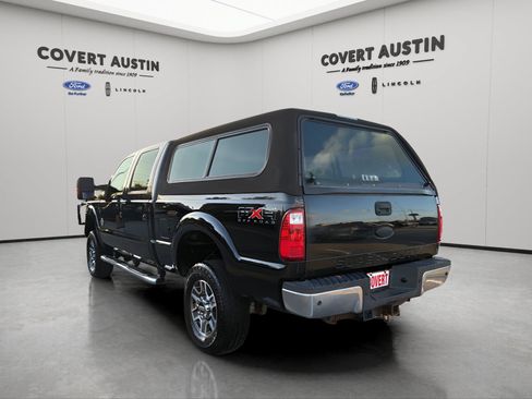 Used 2011 Ford F250 Lariat w/ Lariat Interior Pkg AWD/4WD image 3
