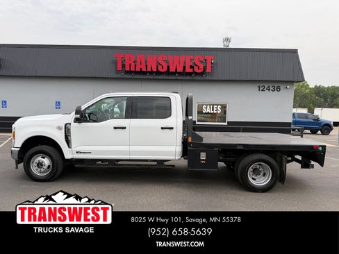 Used 2025 Ford F350 XLT AWD/4WD image 2