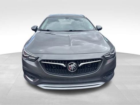Used 2018 Buick Regal Essence w/ Driver Confidence Package #1 image 6