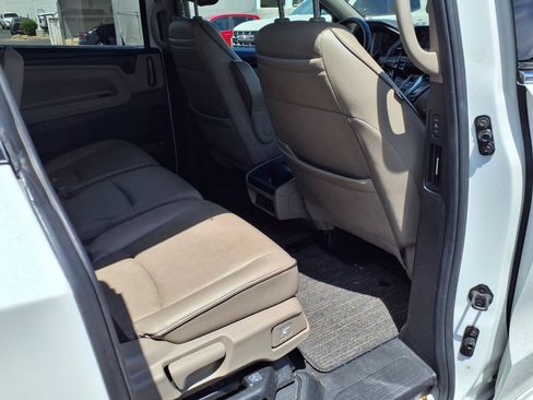 Used 2022 Honda Odyssey Elite image 13