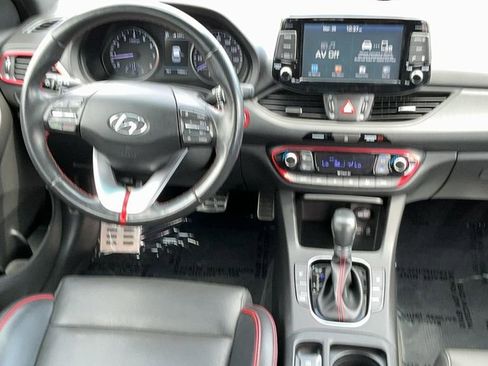 Used 2018 Hyundai Elantra GT Sport image 22