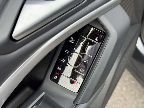 Used 2025 Audi Q5 Premium Plus AWD/4WD image 18