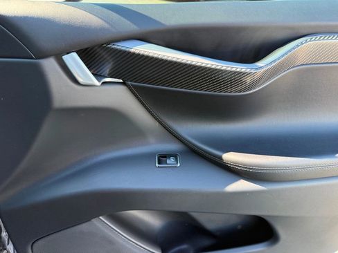 Used 2018 Tesla Model X 100D image 36