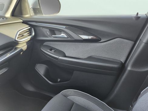 Used 2023 Chevrolet TrailBlazer LT image 25