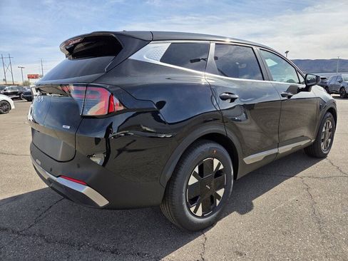 New 2026 Kia Sportage LX FWD image 3