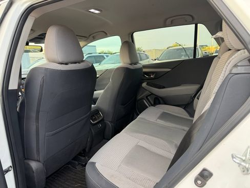 Used 2024 Subaru Outback Premium AWD/4WD image 6
