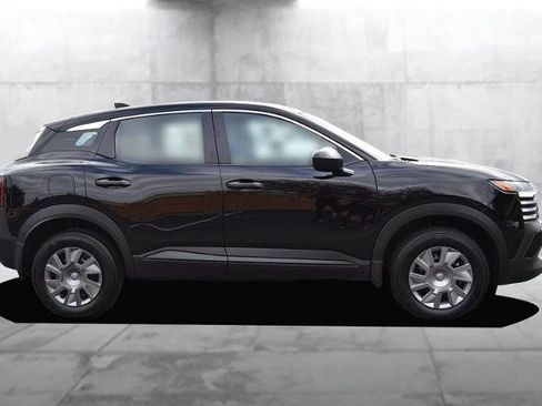 New 2026 Nissan Kicks S image 5