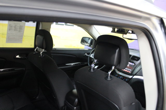 Used 2016 Dodge Journey SXT w/ Blacktop Package FWD image 12