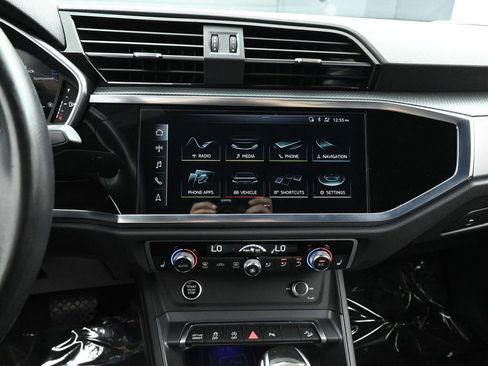 Used 2021 Audi Q3 2.0T Premium Plus w/ Premium Plus Package image 28