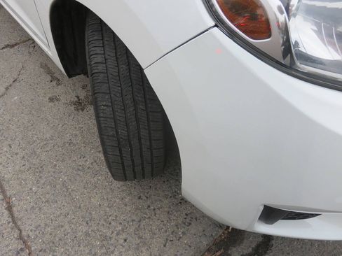 Used 2015 Honda Fit LX image 31