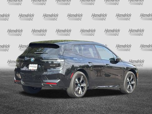 Used 2024 BMW iX xDrive50 w/ Premium Package AWD/4WD image 5