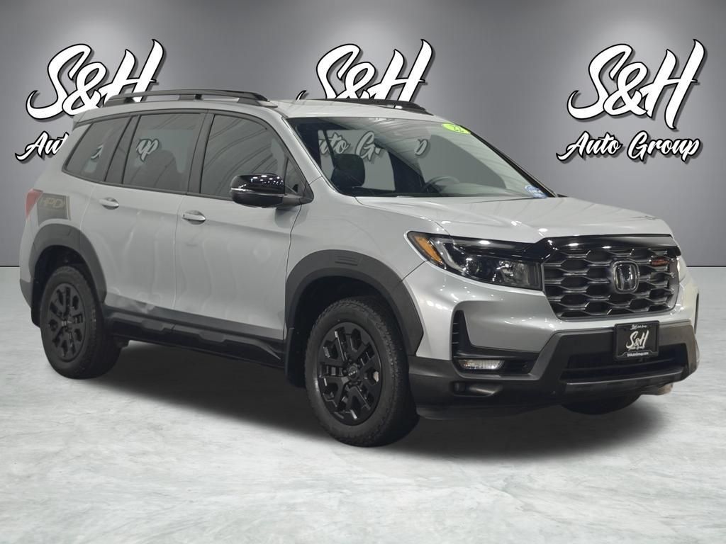 Used 2022 Honda Passport TrailSport image 2