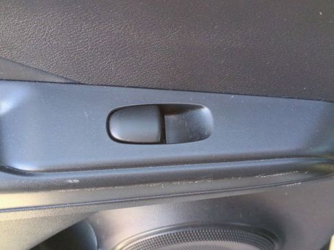 Used 2020 Nissan Kicks SR w/ SR Premium Package image 24