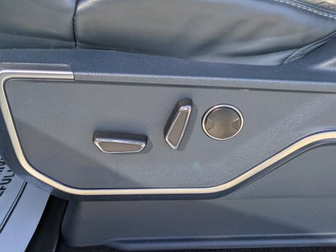 Used 2023 Ford F150 Limited image 27