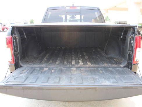 Used 2019 RAM 1500 Big Horn AWD/4WD image 9