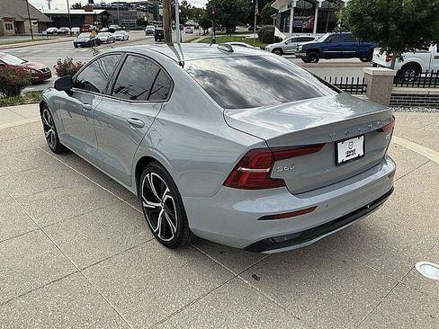 Certified 2024 Volvo S60 B5 Core AWD/4WD image 10