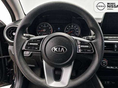 Used 2019 Kia Forte LXS FWD image 9