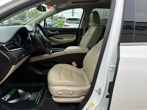 Used 2021 Buick Enclave Essence w/ Sound and Sites Package AWD/4WD image 19