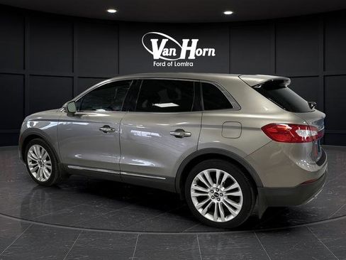 Used 2016 Lincoln MKX Reserve w/ Climate Package image 3