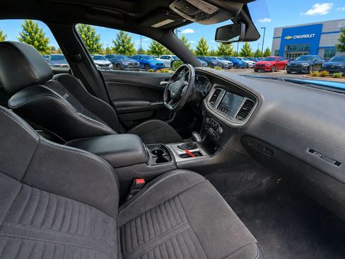 Used 2019 Dodge Charger Scat Pack w/ Daytona Edition Group RWD image 17