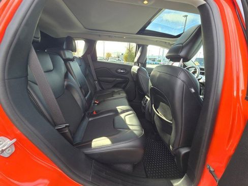 Used 2021 Jeep Cherokee Trailhawk w/ Sun, Sound & Nav Group image 14