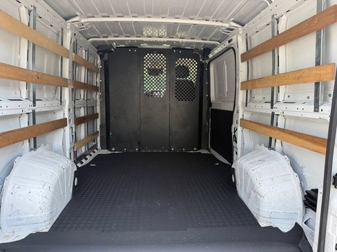 Used 2025 RAM ProMaster 2500 w/ U-Haul Equipment Group FWD image 22