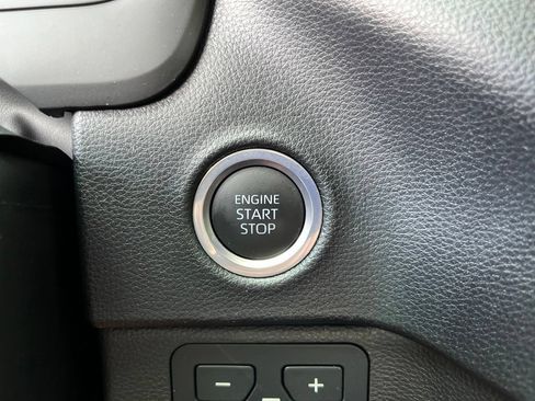 Used 2024 Toyota Tundra SR5 w/ SR5 Convenience Package AWD/4WD image 31
