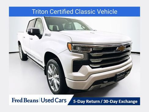 Used 2025 Chevrolet Silverado 1500 High Country image 1
