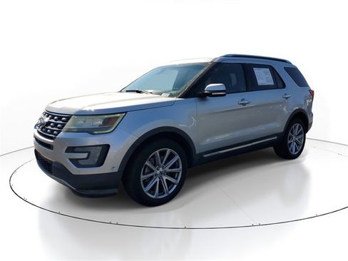 Used 2016 Ford Explorer Limited w/ Equipment Group 301A image 4