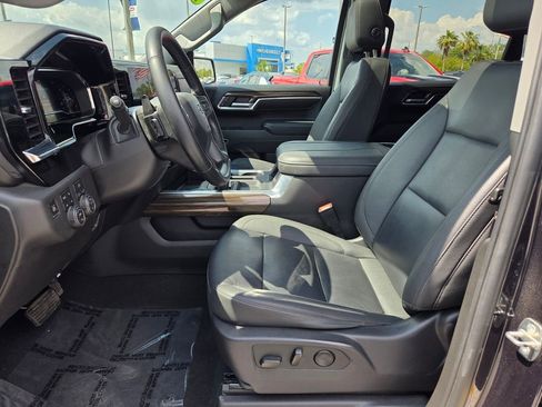 Certified 2024 Chevrolet Silverado 1500 LT Trail Boss w/ Convenience Package II image 6