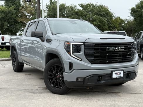 Used 2024 GMC Sierra 1500 Elevation RWD image 2