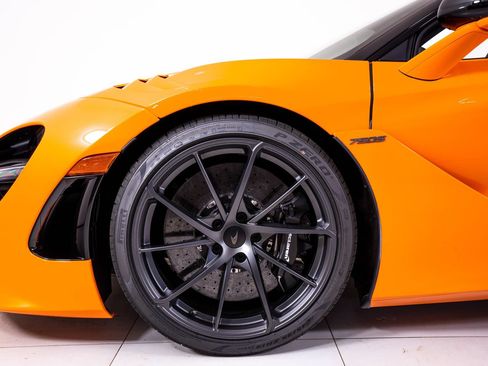 New 2027 McLaren 750S Spider RWD image 17